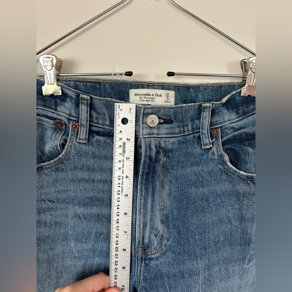 Abercrombie & Fitch 90s Straight Ultra High Rise Size Short - Picture 3 of 7